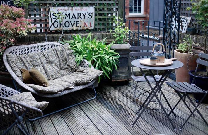 Furniture & Furnishing 