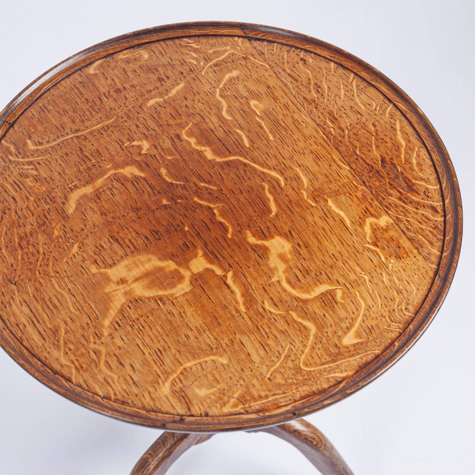1920s Circular Oak Tripod Side Table thumbnails