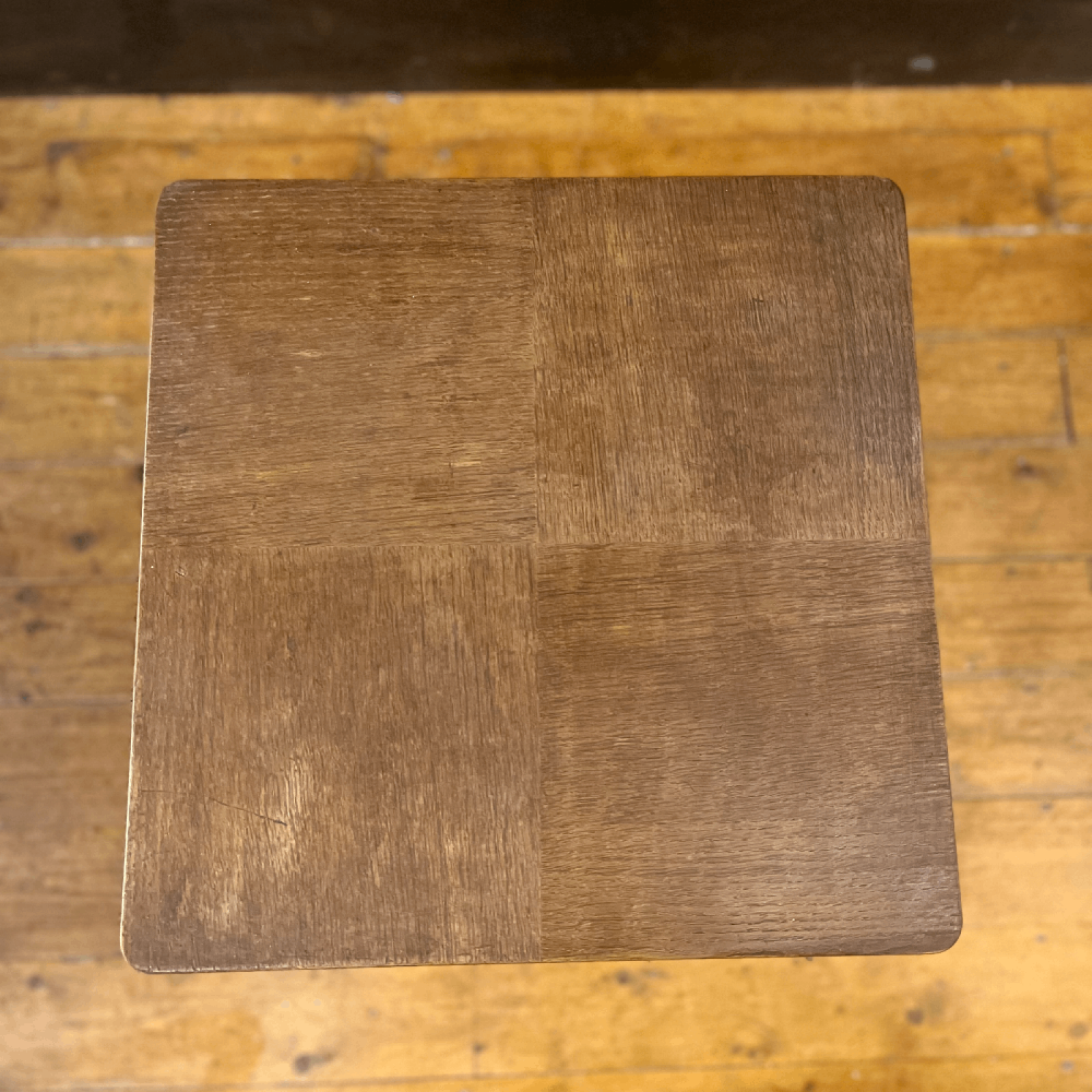 1950s Small Square Side Table In Oak Veneer thumbnails