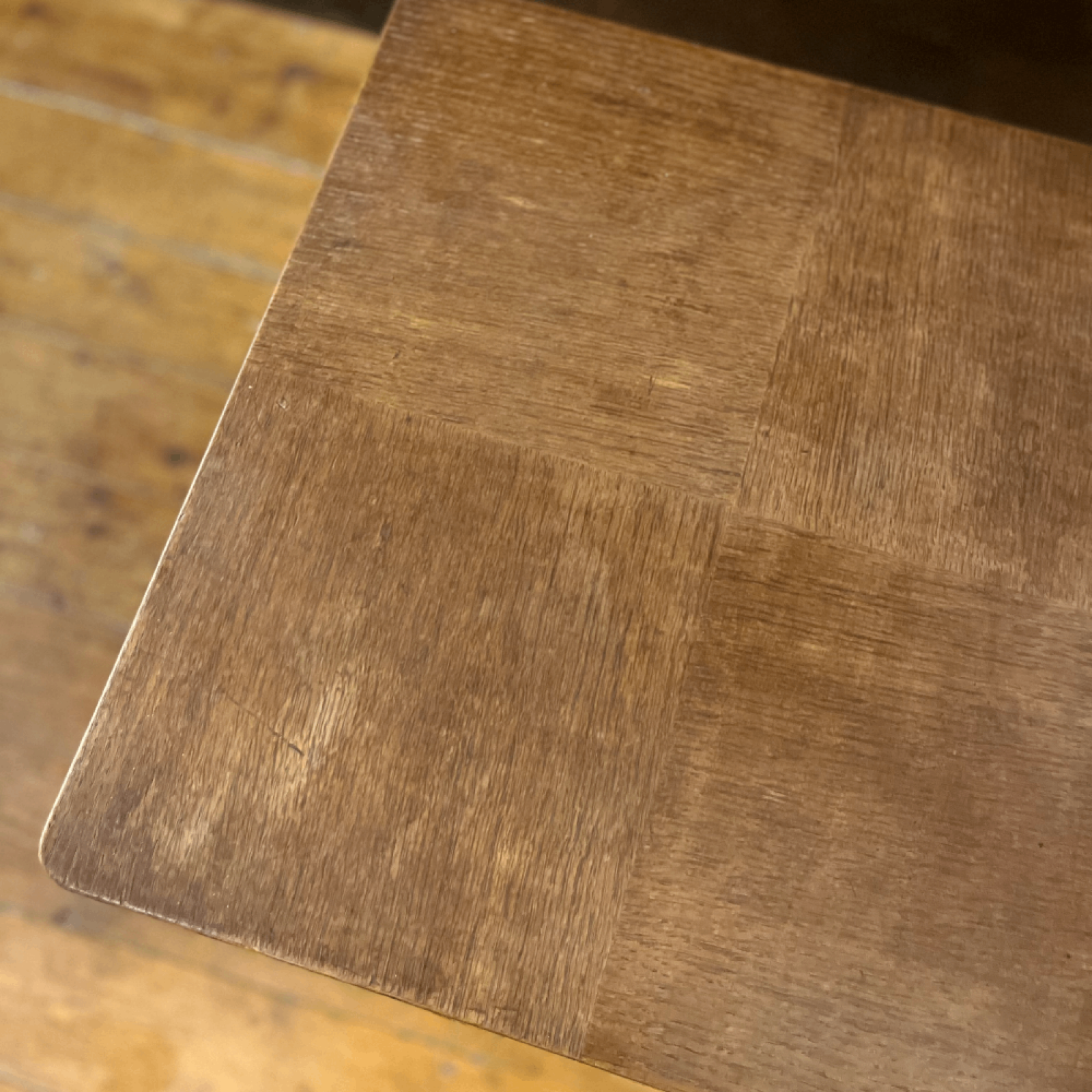 1950s Small Square Side Table In Oak Veneer thumbnails