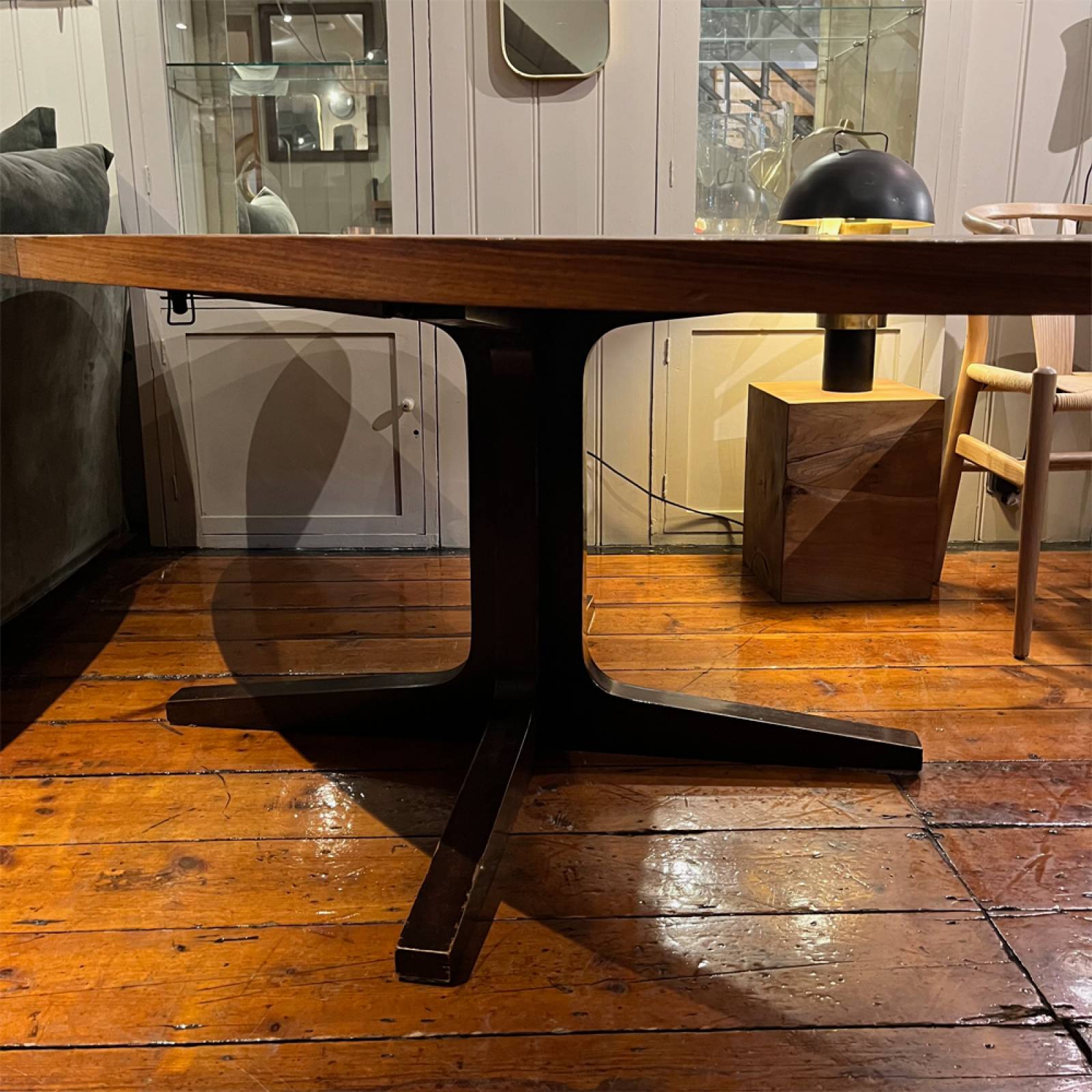 1970s Oval Rosewood Extending Dining Table thumbnails