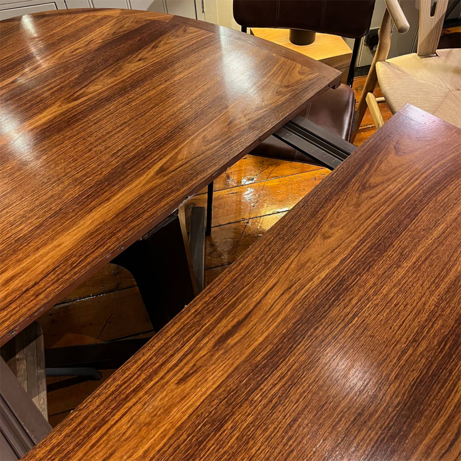 1970s Oval Rosewood Extending Dining Table thumbnails