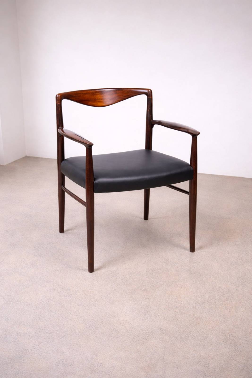 Pair Of 1960s Rosewood Chairs By Kai Lyngfeldt Larsen thumbnails