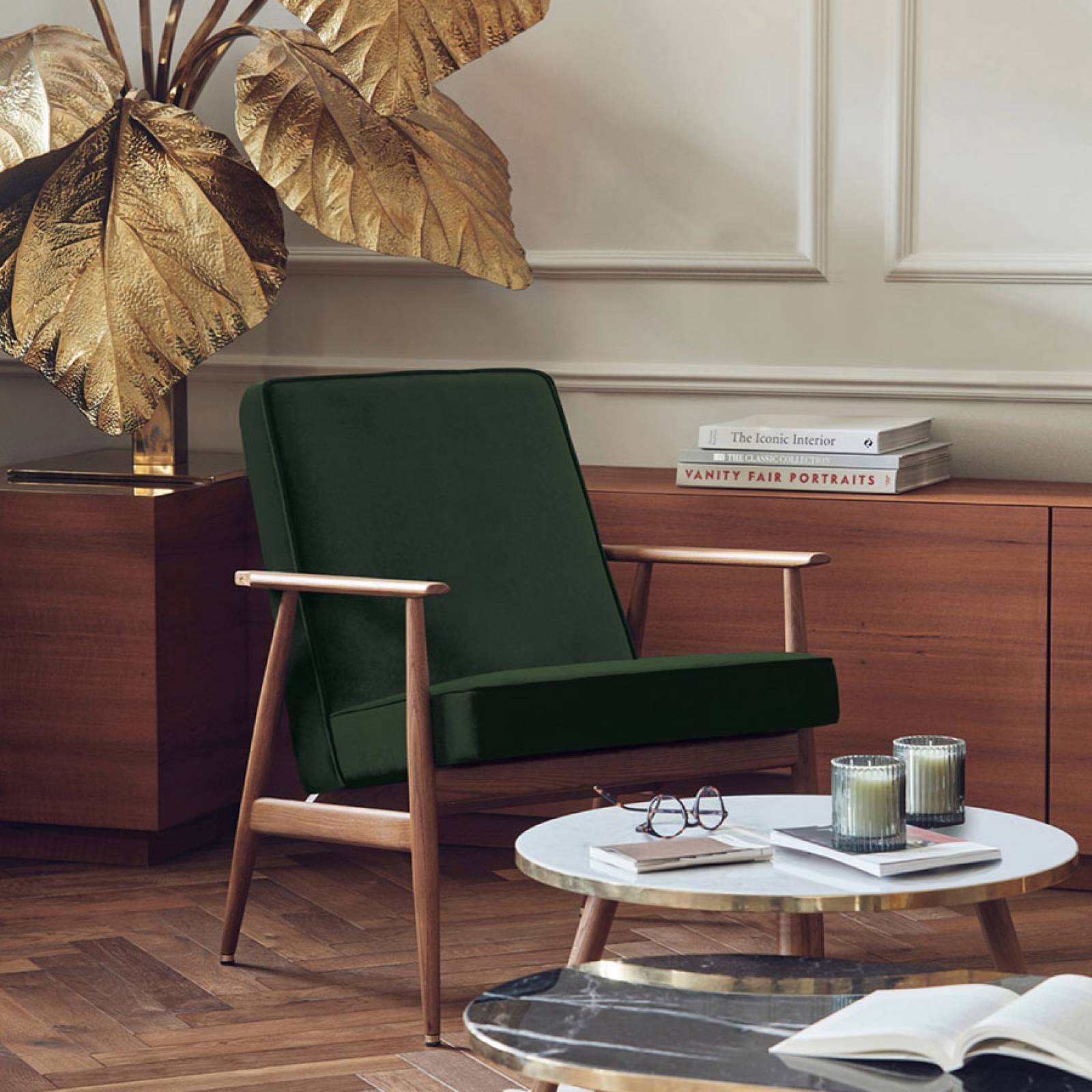 Fox Lounge Chair - Velvet Fabric