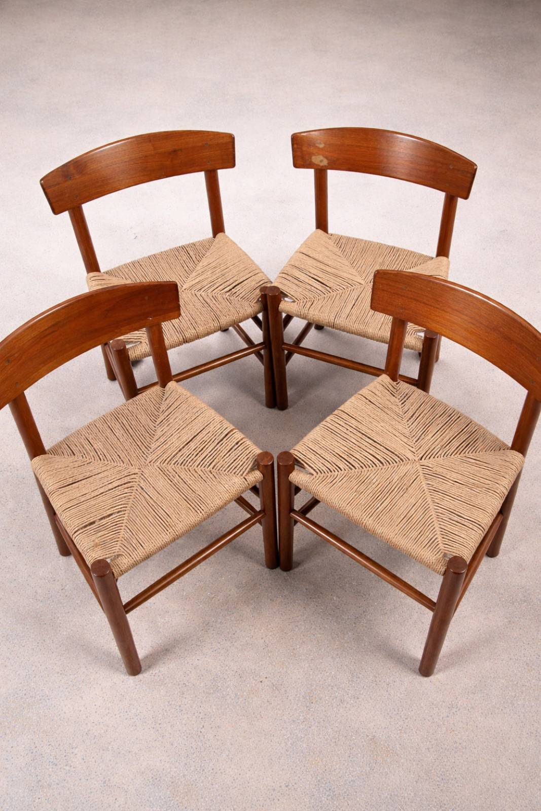 Vintage Set Of 4 B&oslash;rge Mogensen J39 Chairs In Walnut thumbnails