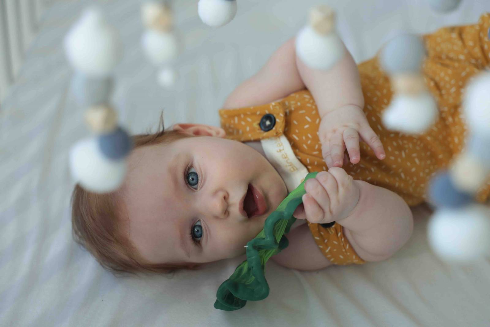 Kendall The Kale - Natural Rubber Teething Toy 0+ thumbnails