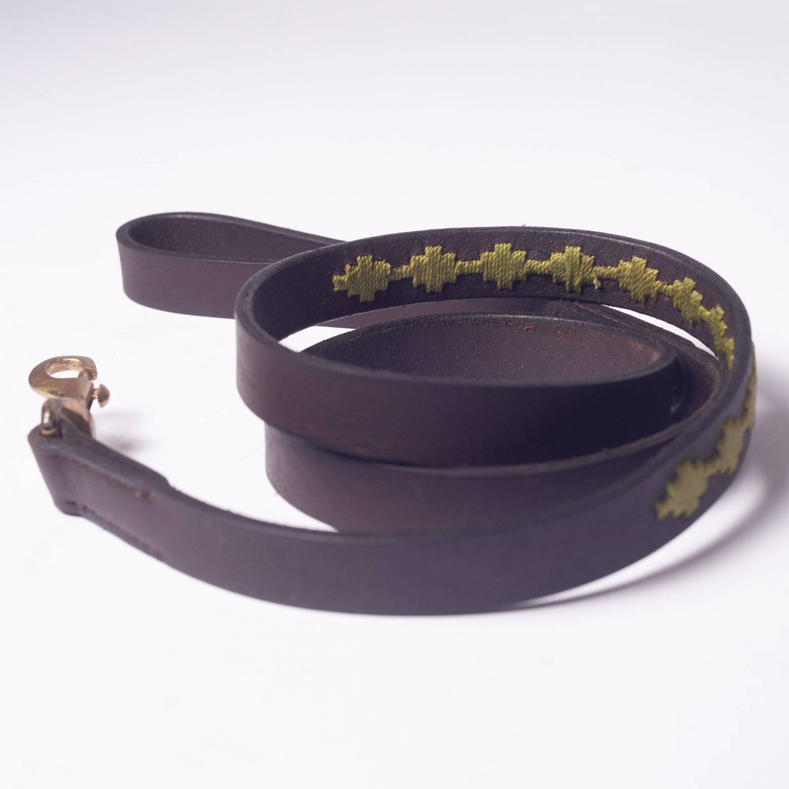 Bark Leather Dog Lead In Grass thumbnails