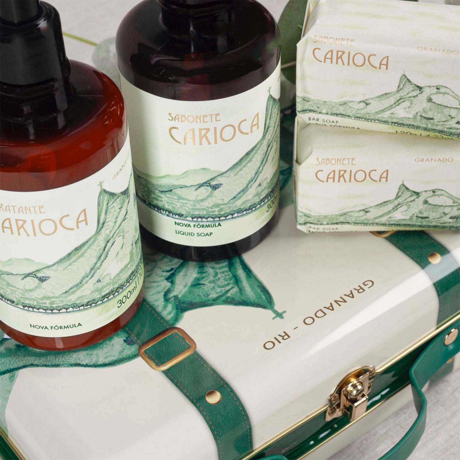 Carioca Suitcase Gift Set By Granado thumbnails