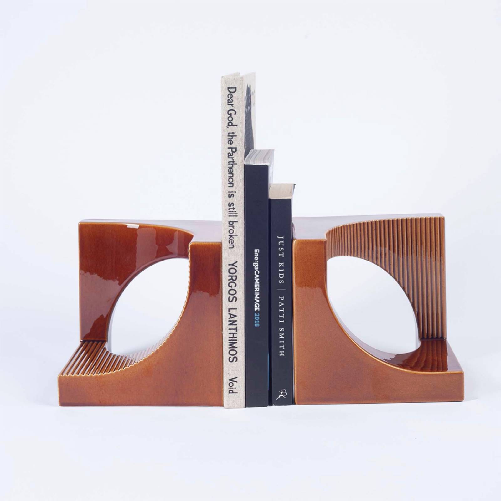 Ceramic Gio Bookends In Caramel