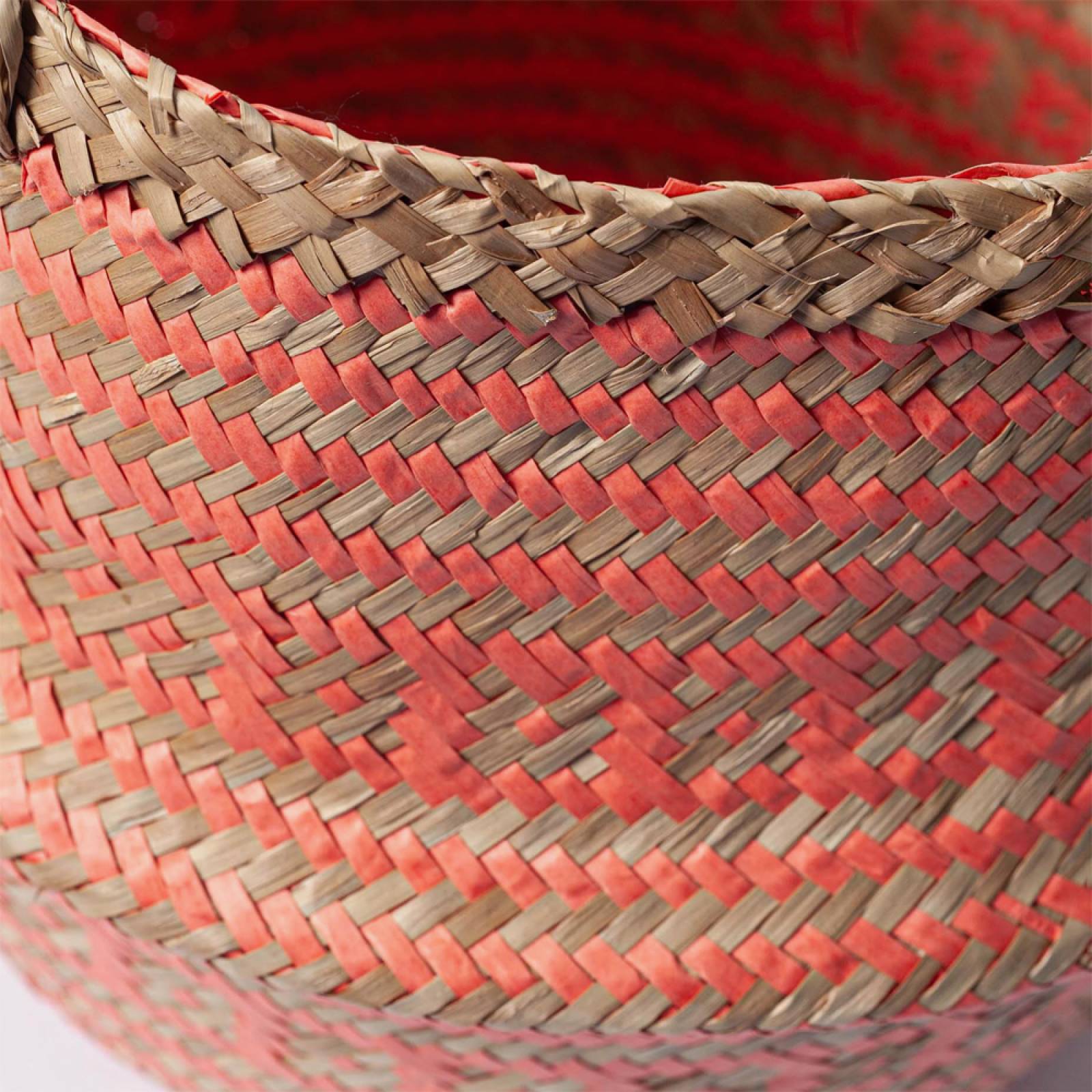 Large Round Seagrass Basket With Handles In Coral thumbnails