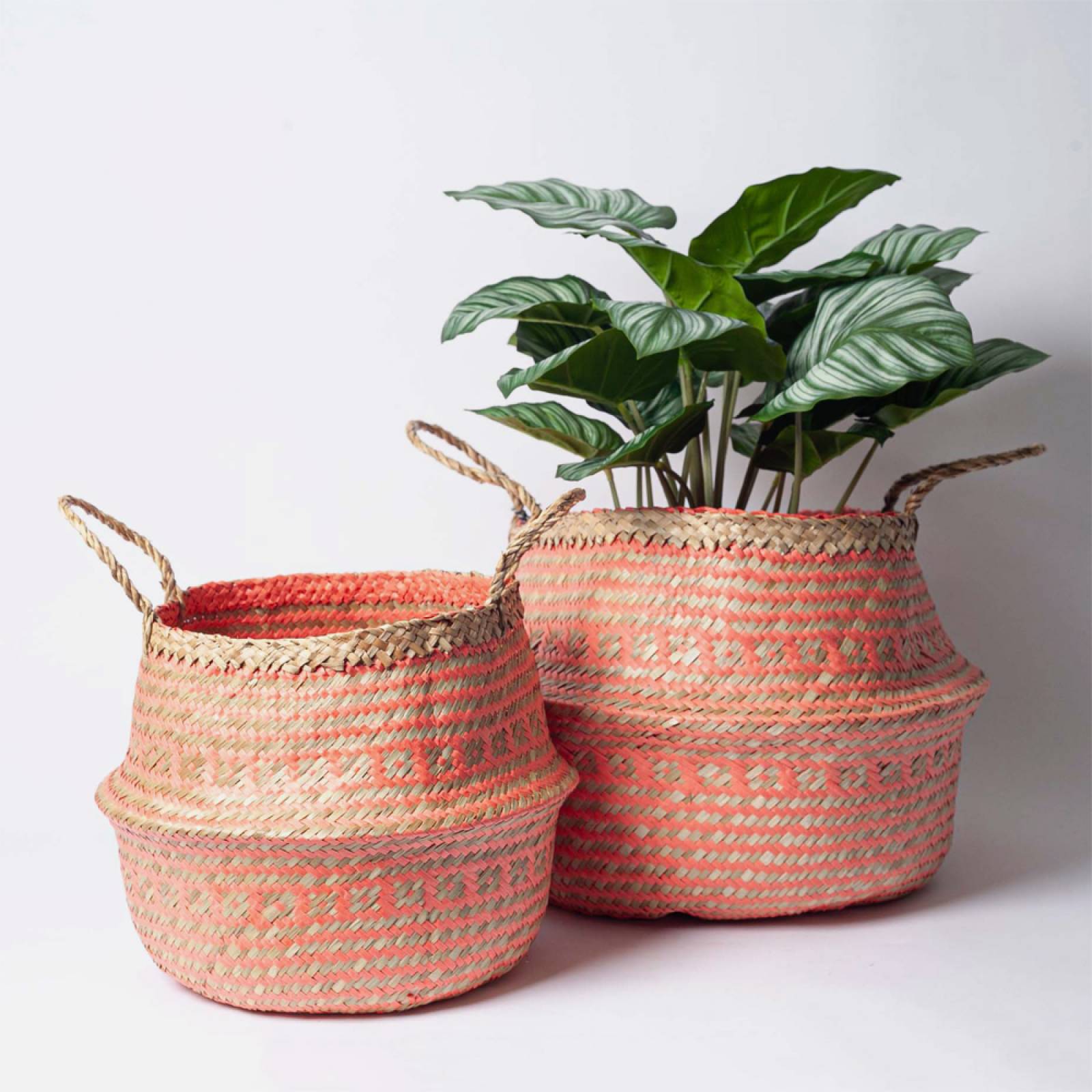 Large Round Seagrass Basket With Handles In Coral thumbnails