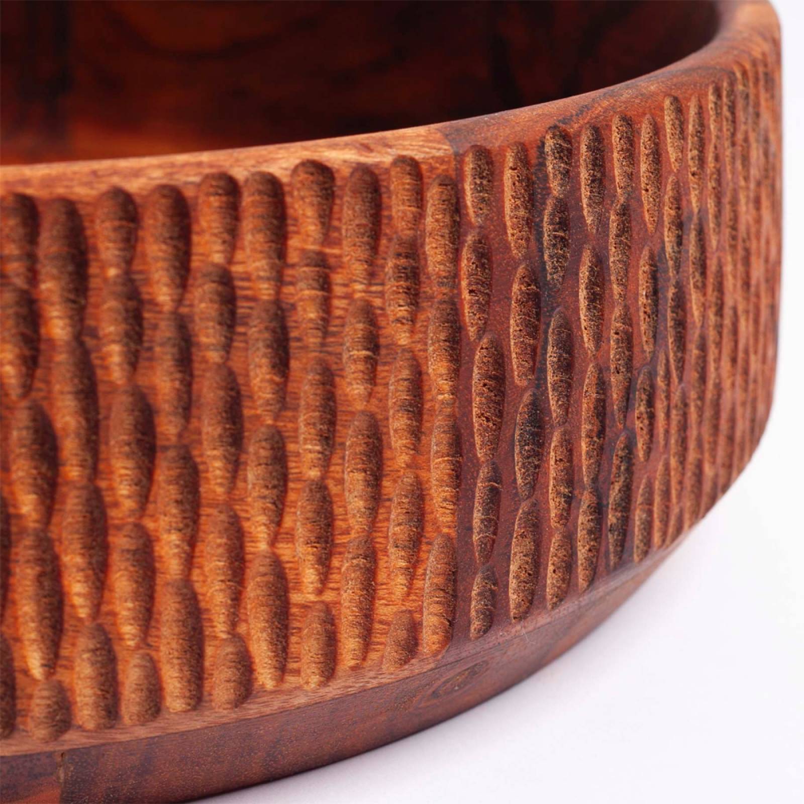 Large Salad Bowl In Acacia Wood 30x8cm thumbnails