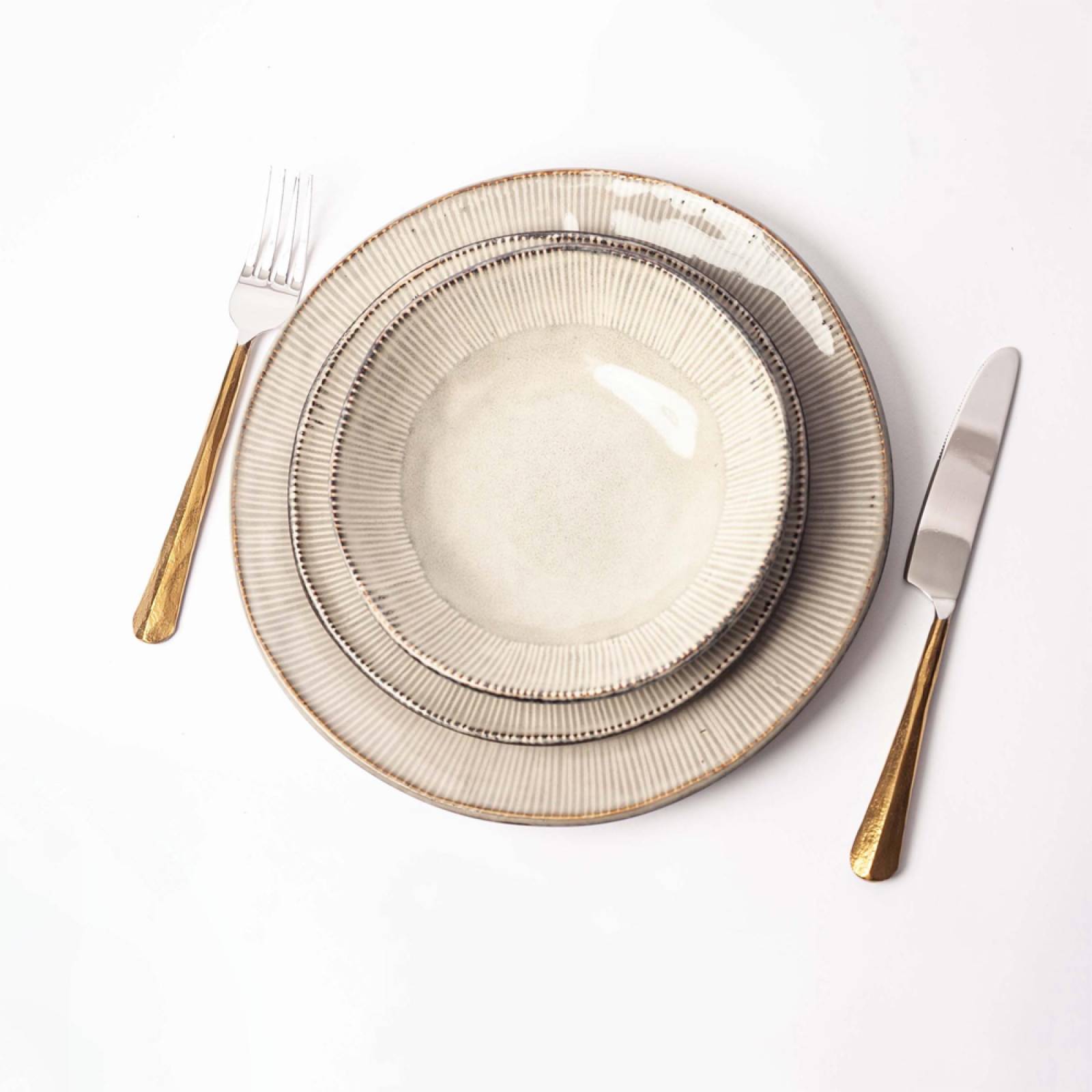 Malia Dinner Plate In Cream thumbnails