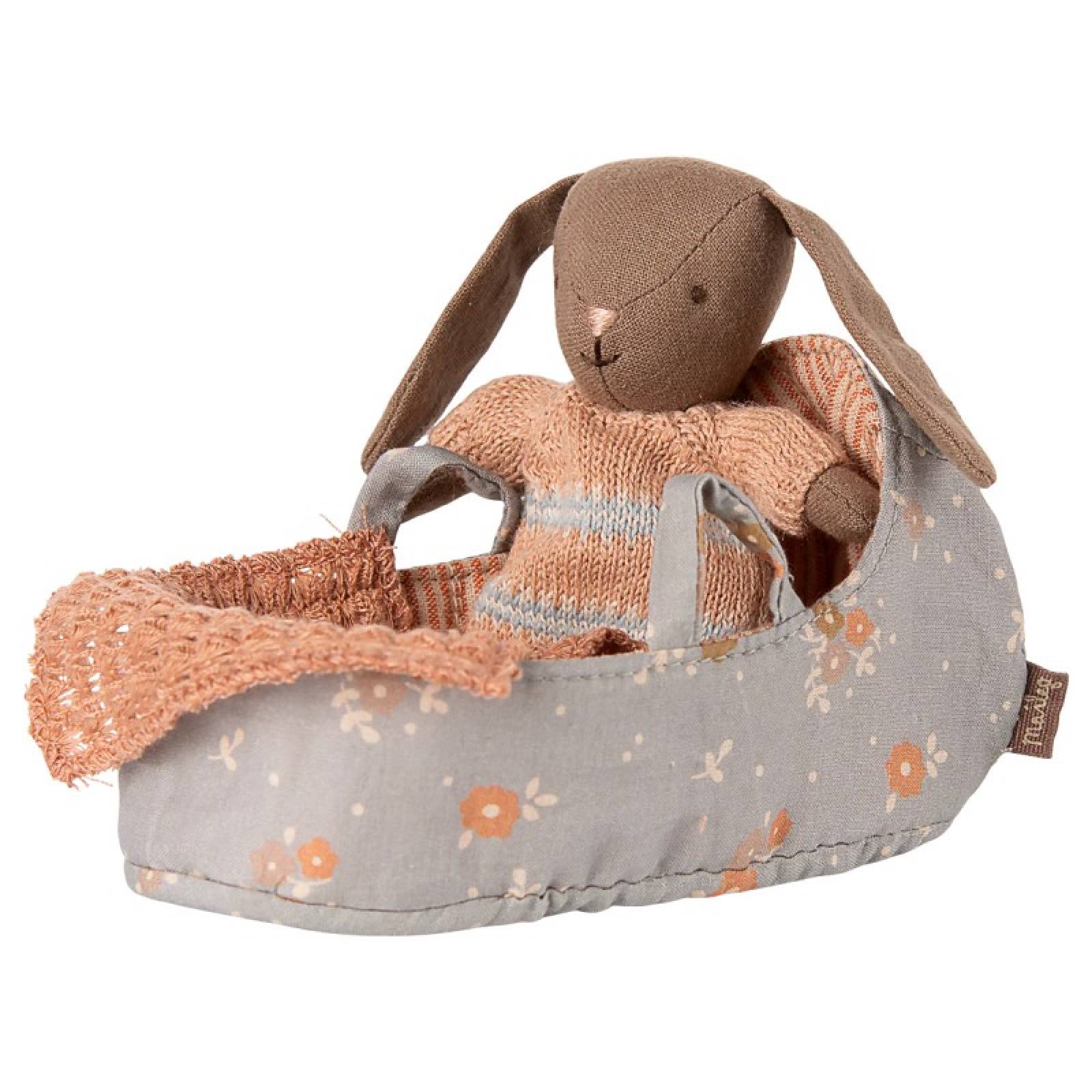 Micro Carrycot By Maileg 3+ thumbnails