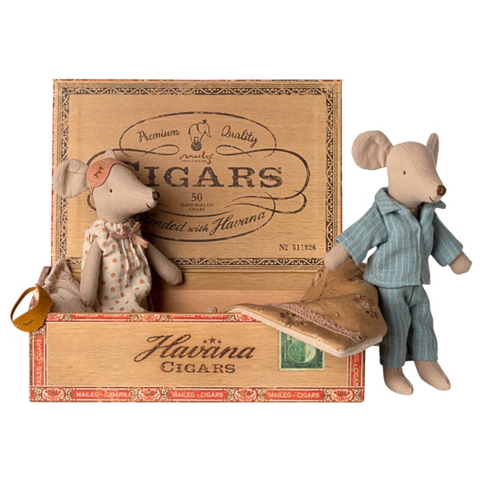Mum And Dad Mice In Cigar Box By Maileg 3+ thumbnails