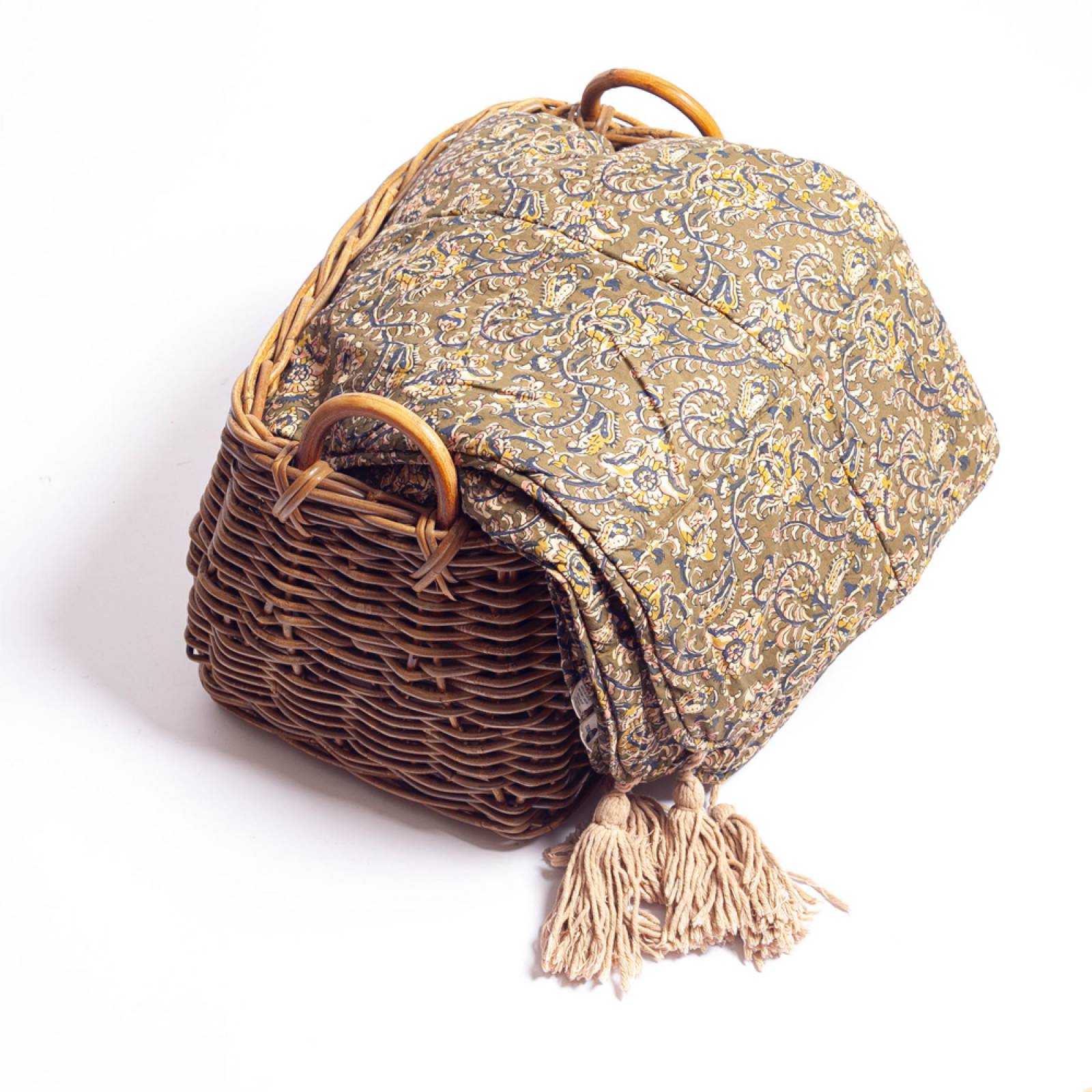 Netra Rattan Basket With Handles thumbnails