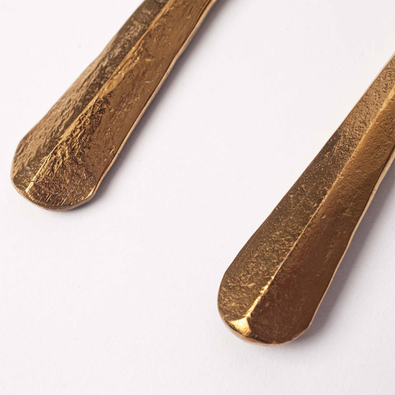 Osko Cutlery Set In Brushed Gold - Set Of 16 thumbnails