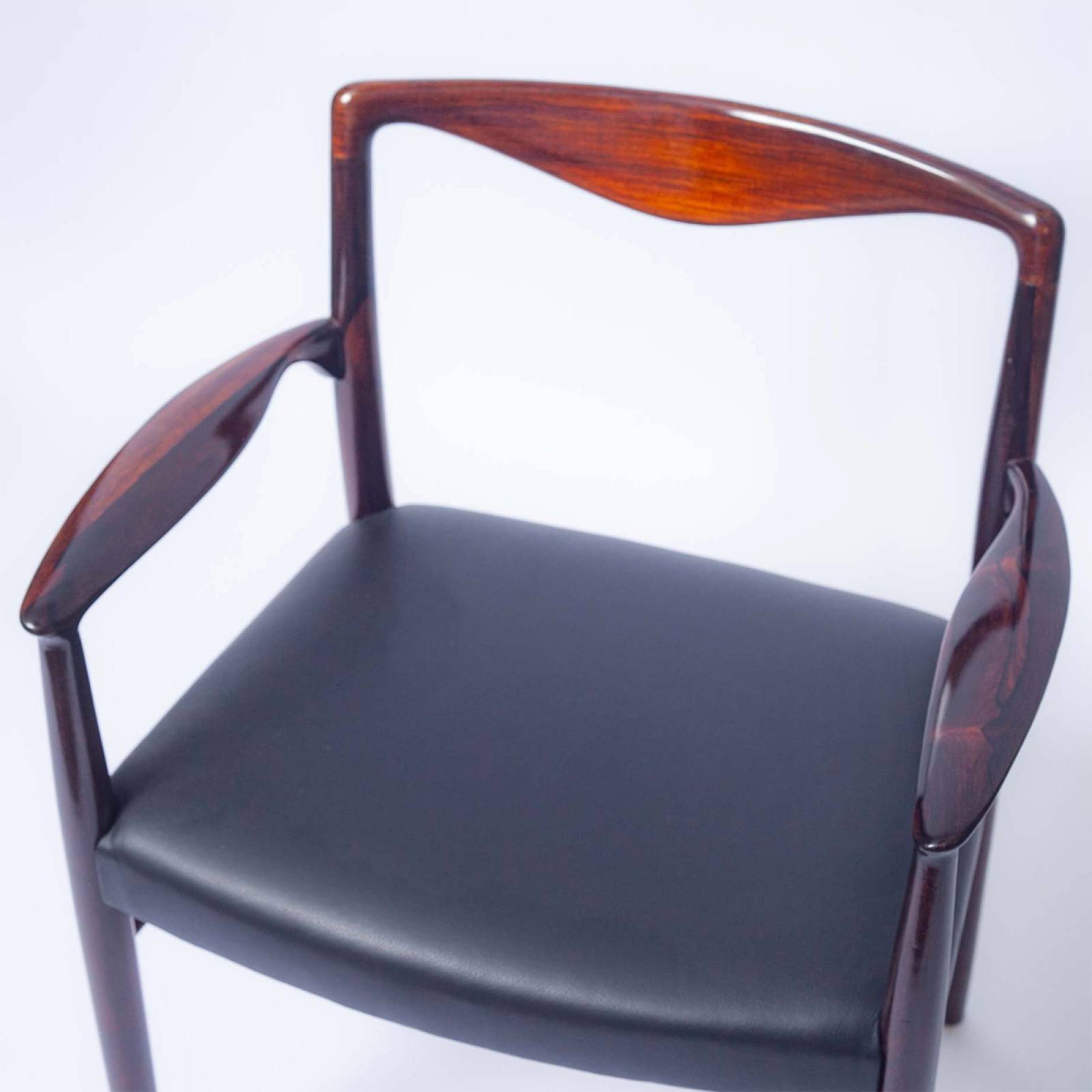 Pair Of 1960s Rosewood Chairs By Kai Lyngfeldt Larsen thumbnails