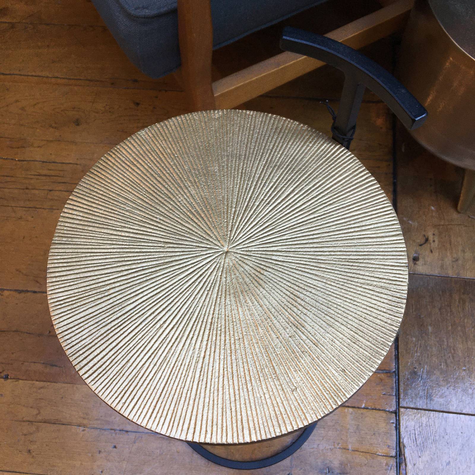 Position Circular Side Table With Brass Shelf thumbnails