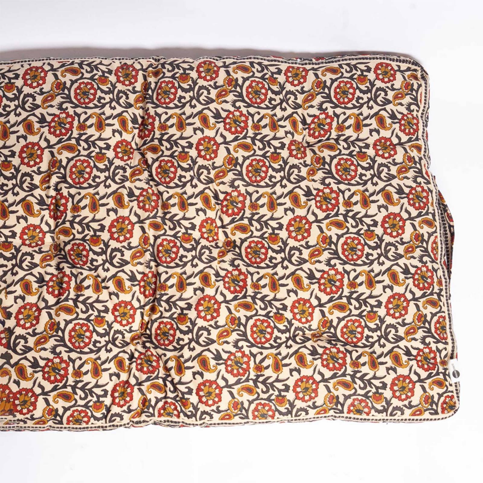 Printed Single Cotton Folding Cushion In Red Flower Print thumbnails