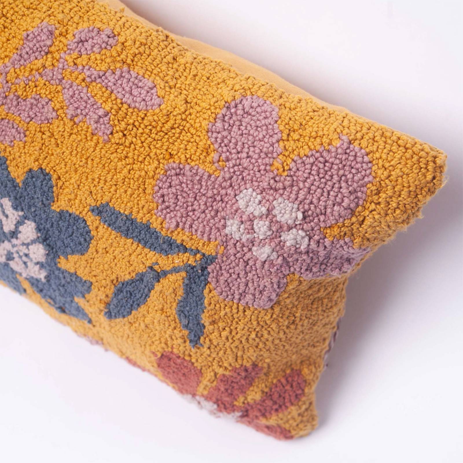 Rectangular Tufted Cushion With Flowers 50x30cm thumbnails