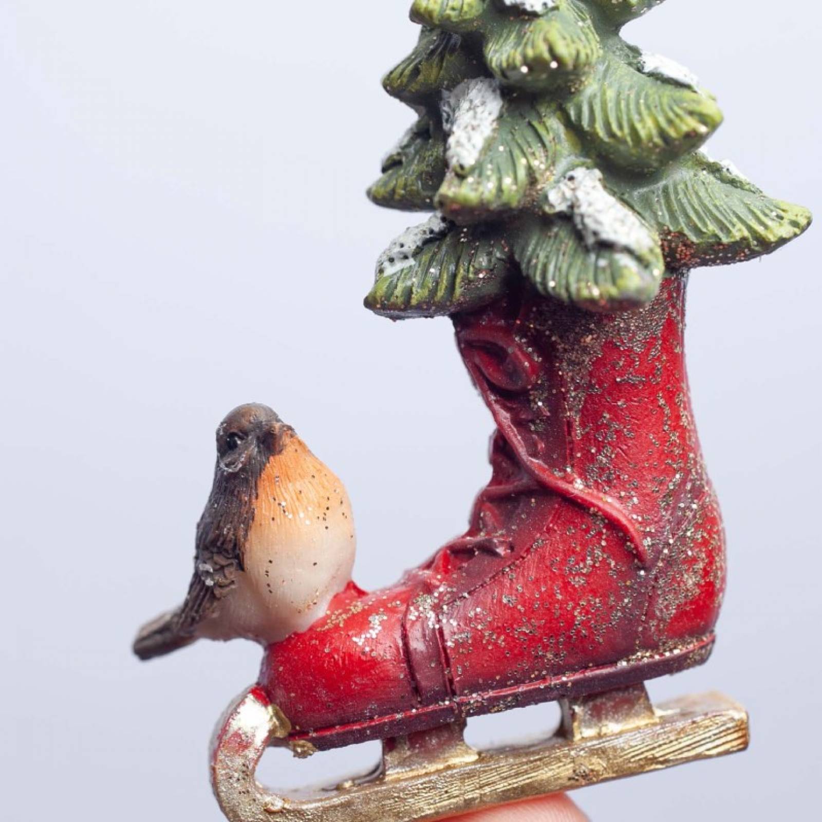 Resin Skating Boot With Robin Hanging Christmas Decoration thumbnails