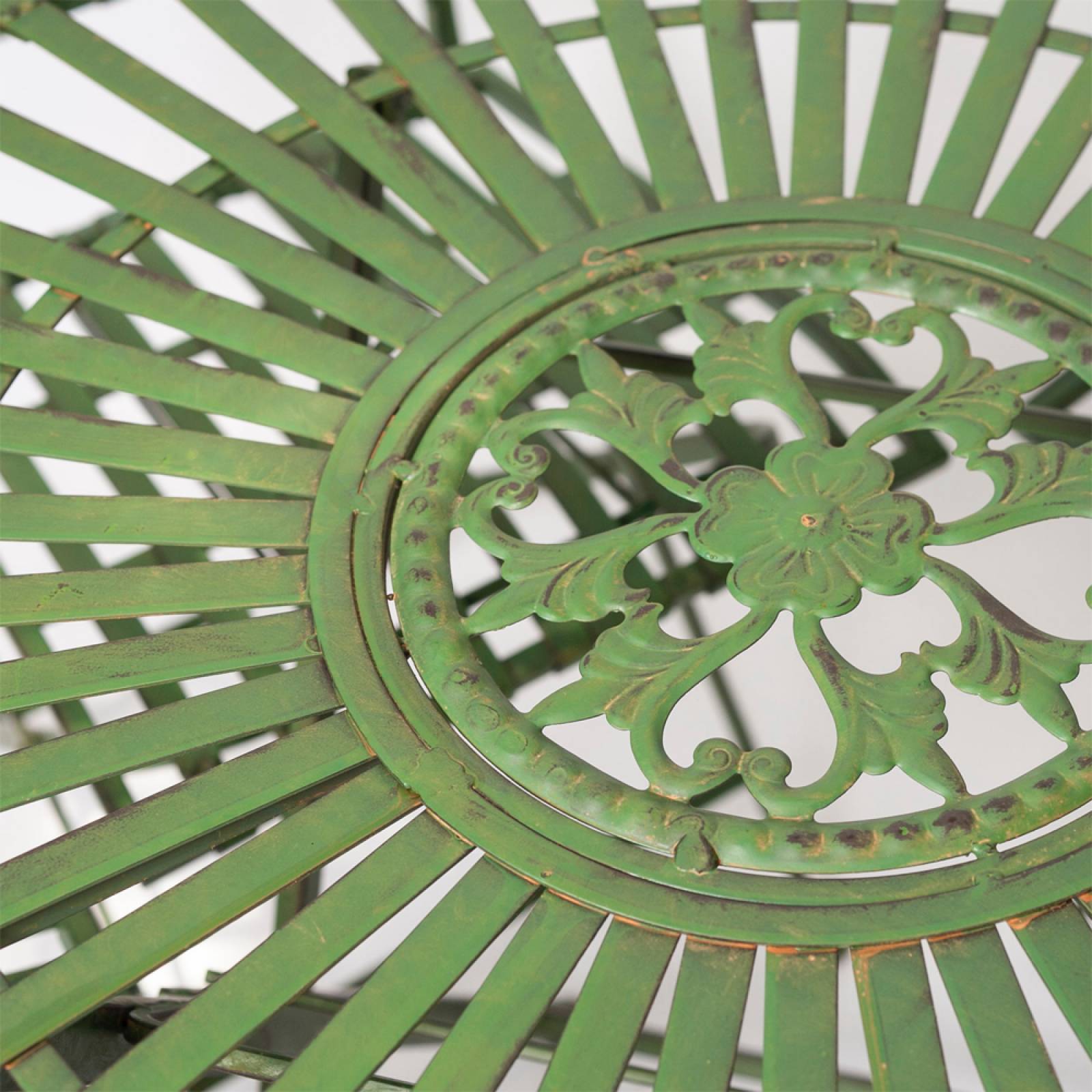 Set Of Metal Garden Table & 4 Chairs In Antique Green thumbnails