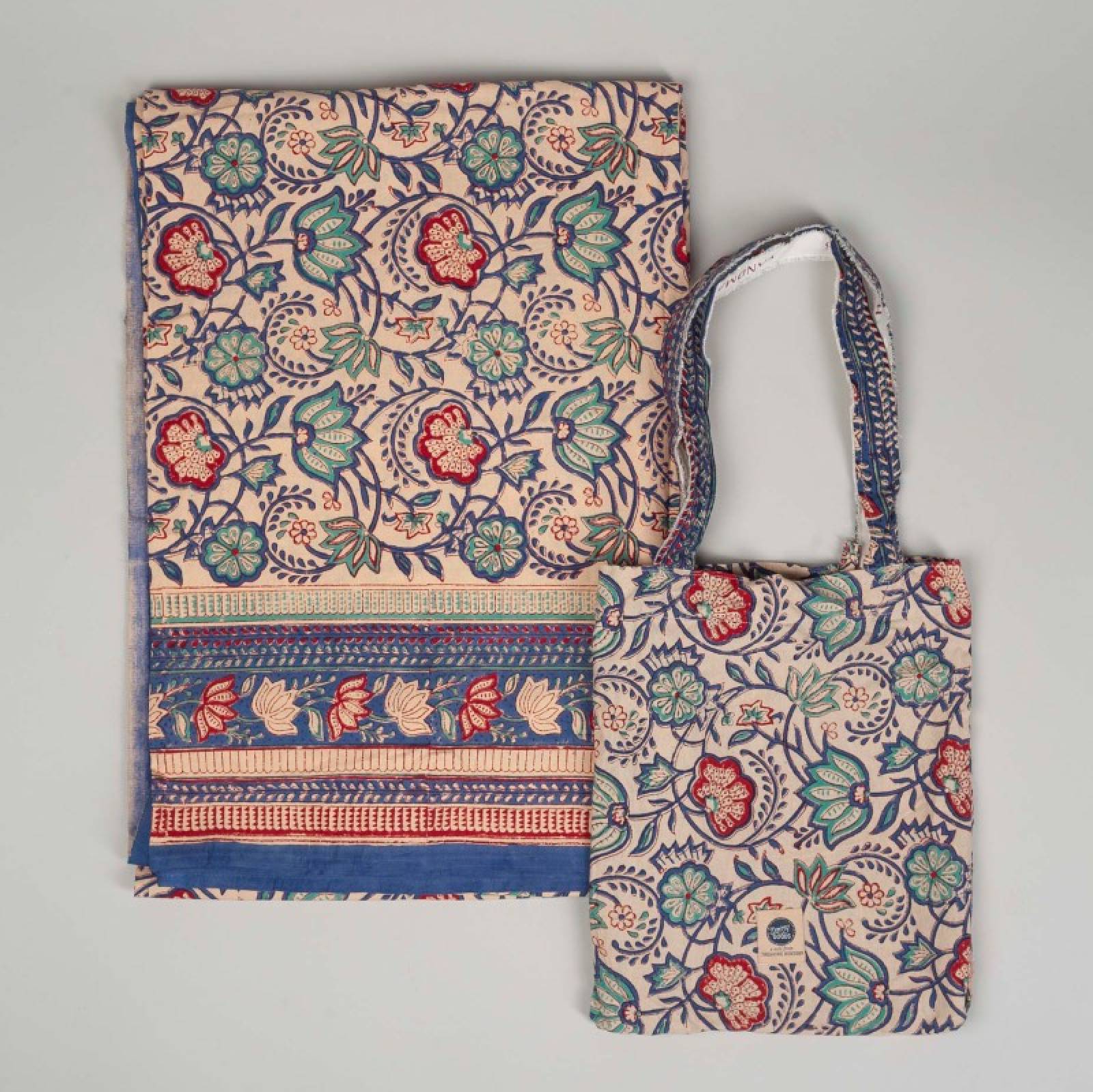 Single Sized Cotton Throw In Tote Bag - Bluebell Print