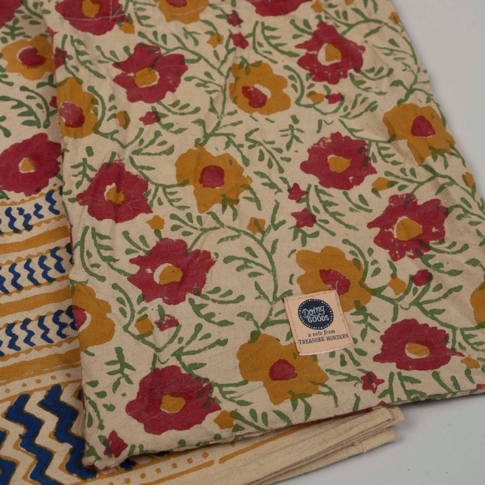 Single Sized Cotton Throw In Tote Bag - Evy Print thumbnails