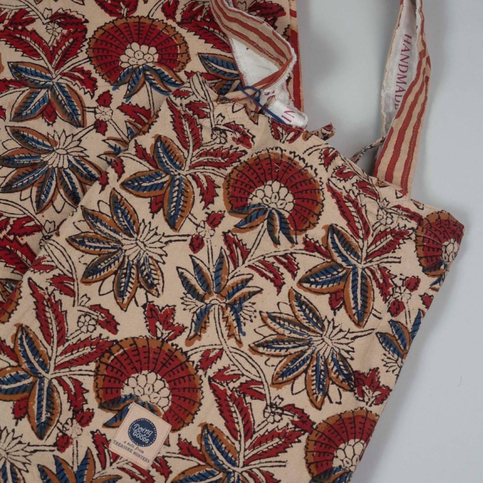 Single Sized Cotton Throw In Tote Bag - Willow Print thumbnails