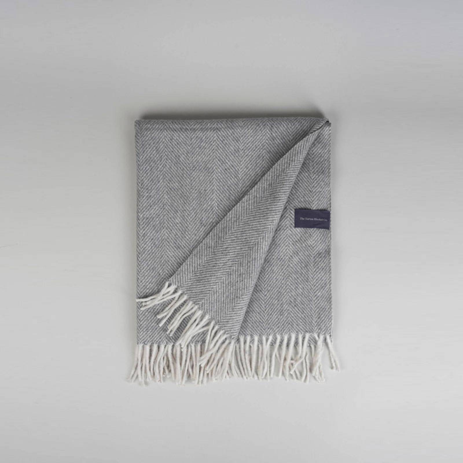 Small Blanket In Charcoal Herringbone Recycled Wool thumbnails