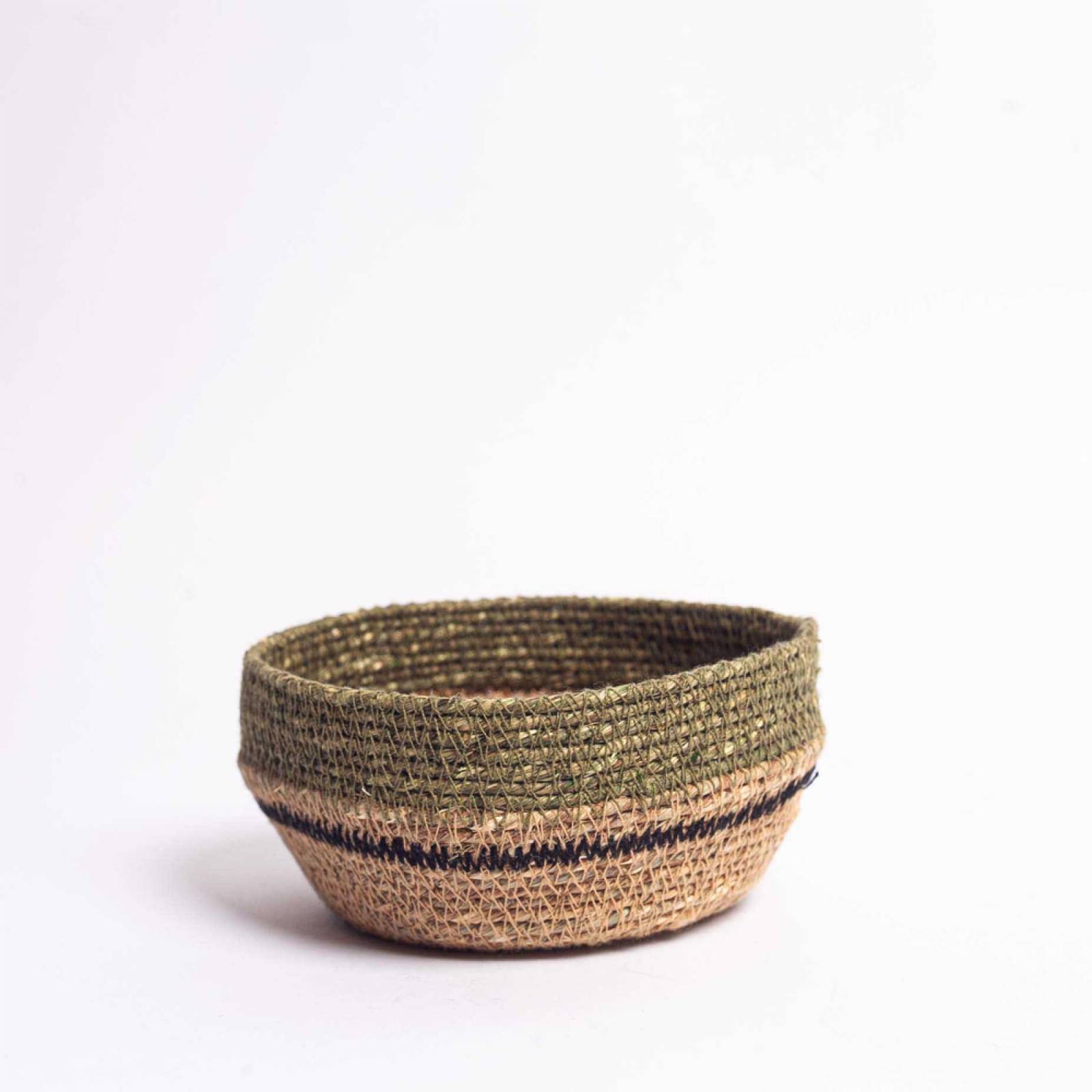 Small Stitched Seagrass Bowl In Olive H:13cm