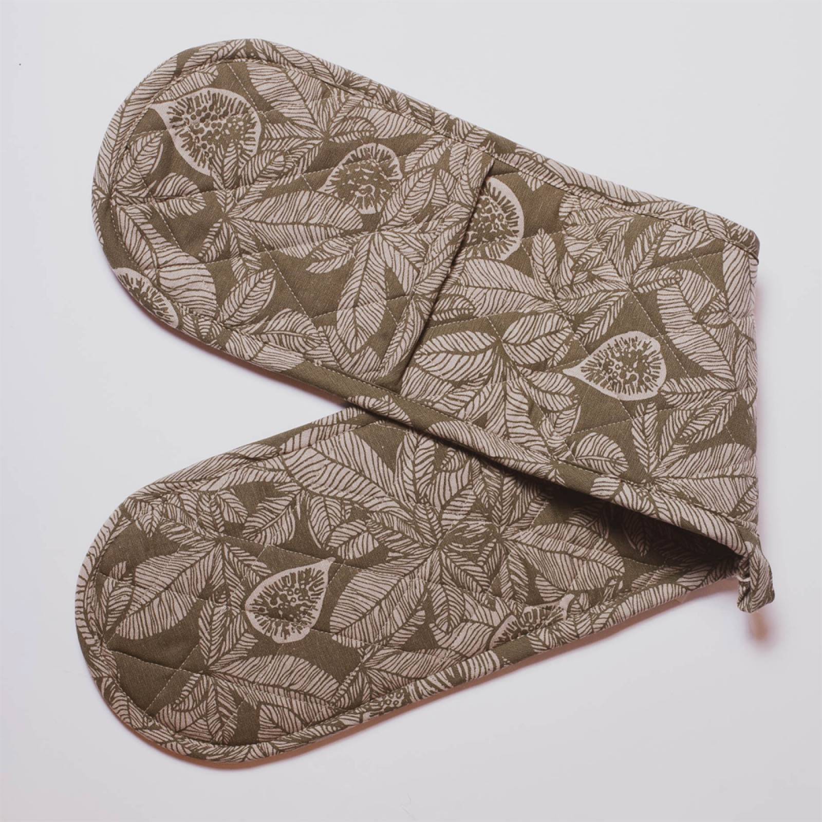 Double Oven Glove In Burnt Olive Fig Tree Print thumbnails