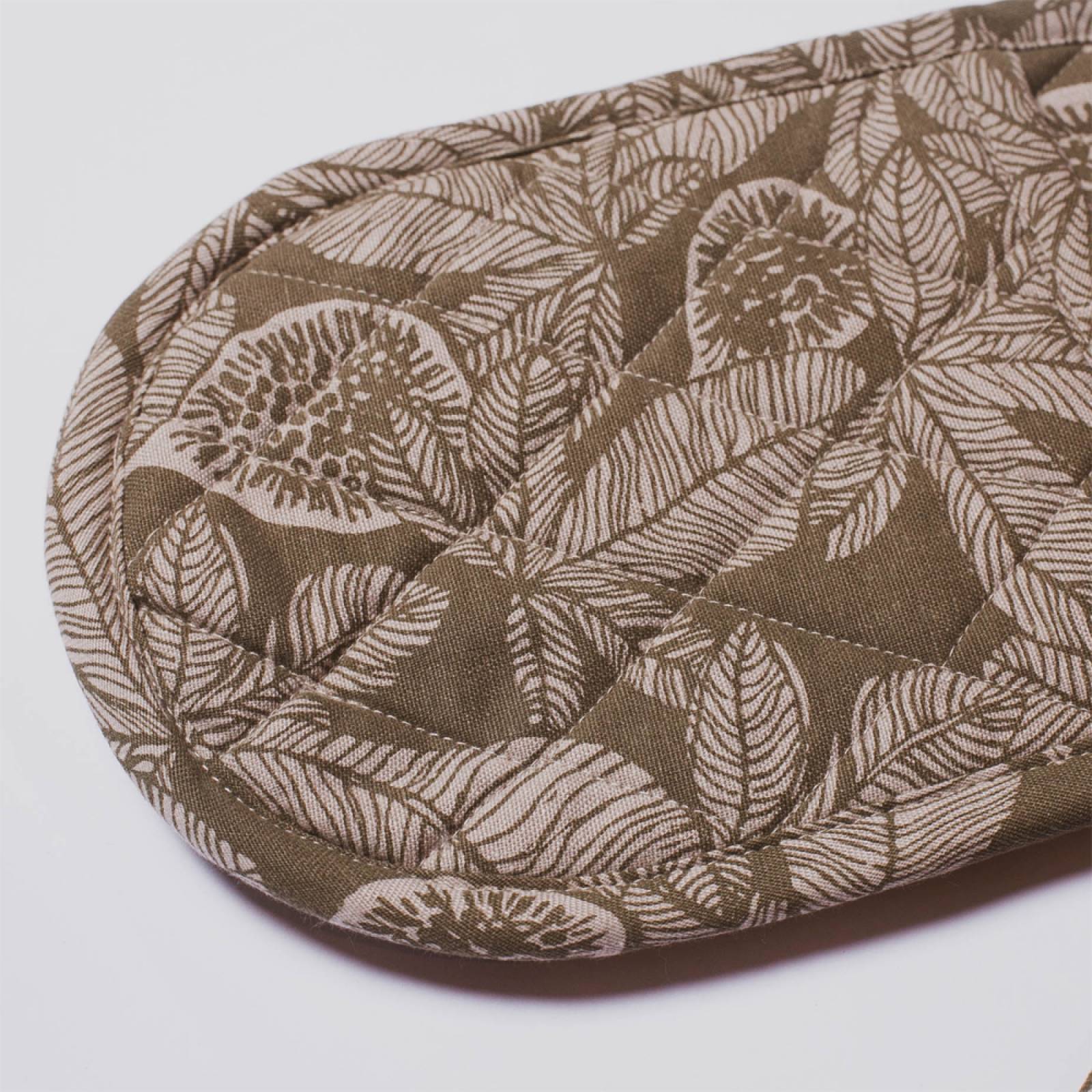 Double Oven Glove In Burnt Olive Fig Tree Print thumbnails