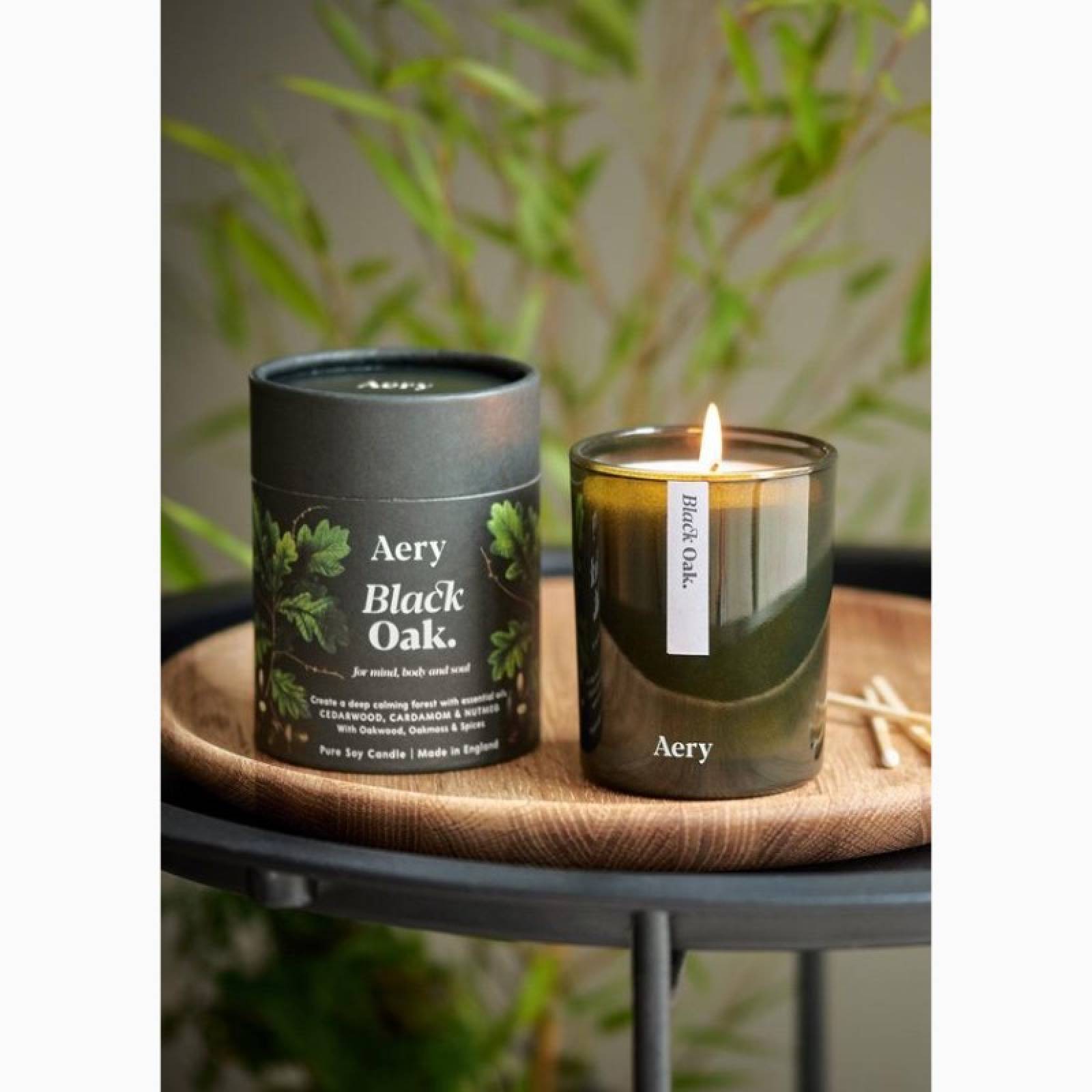 Black Oak - Scented Candle By Aery thumbnails