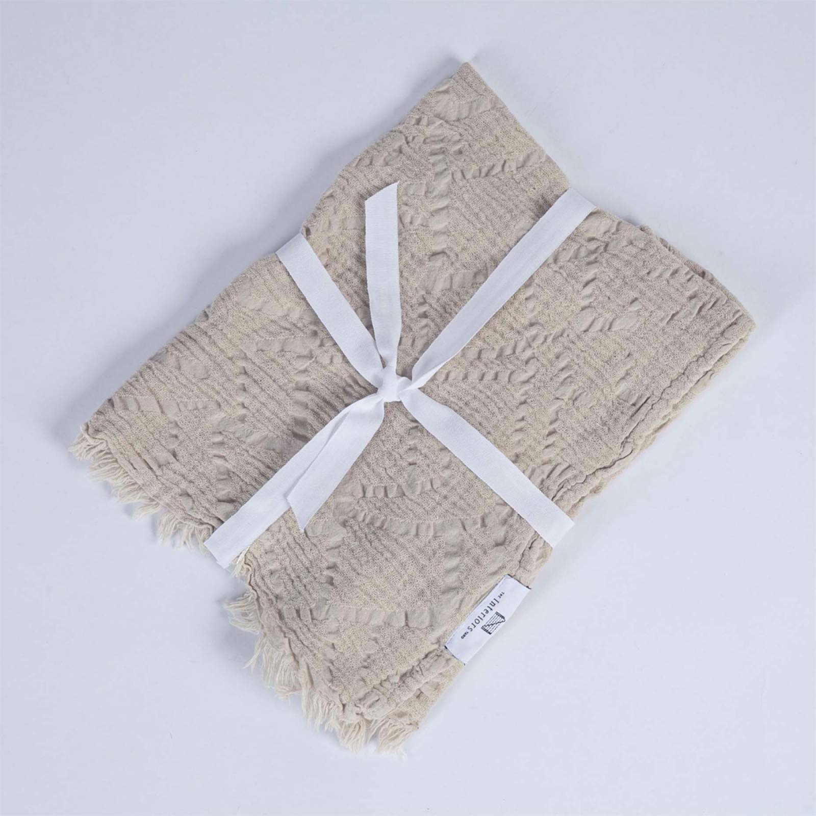 Chantilly Hand Towel In Antique White