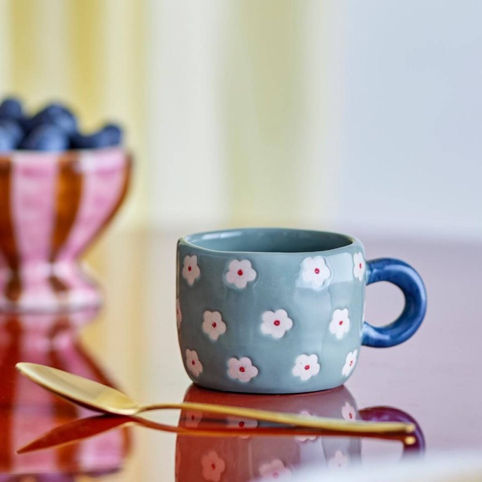 Children's Hand-painted Stoneware Mug In Blue With White Flowers thumbnails
