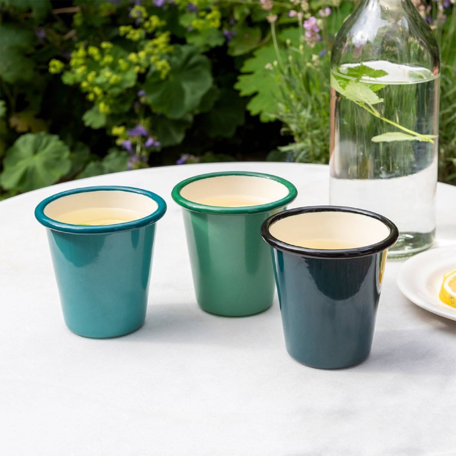 Enamel Tumbler / Beaker In Green thumbnails