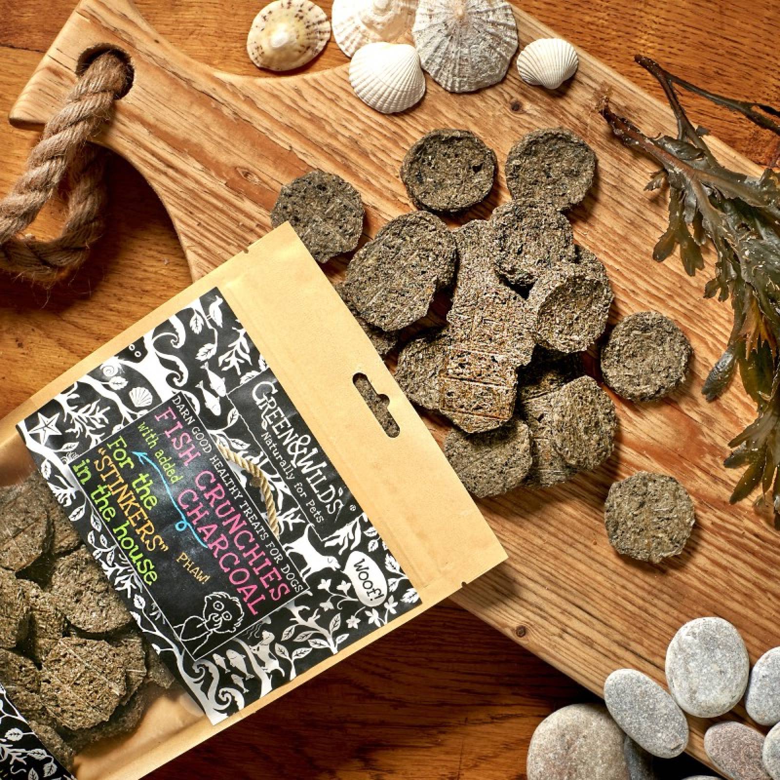 Fish Crunchies With Charcoal Dog Treats 100g thumbnails