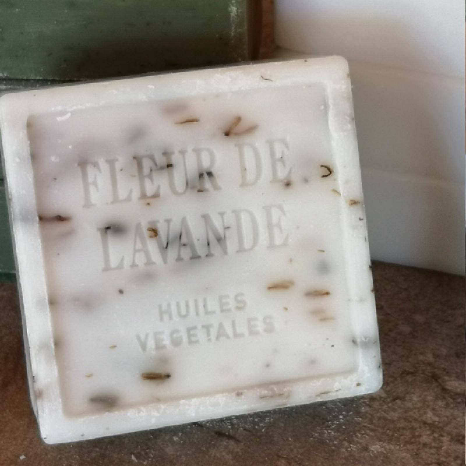 Fleur De Lavande Lavender Savon De Marseille Soap 145g