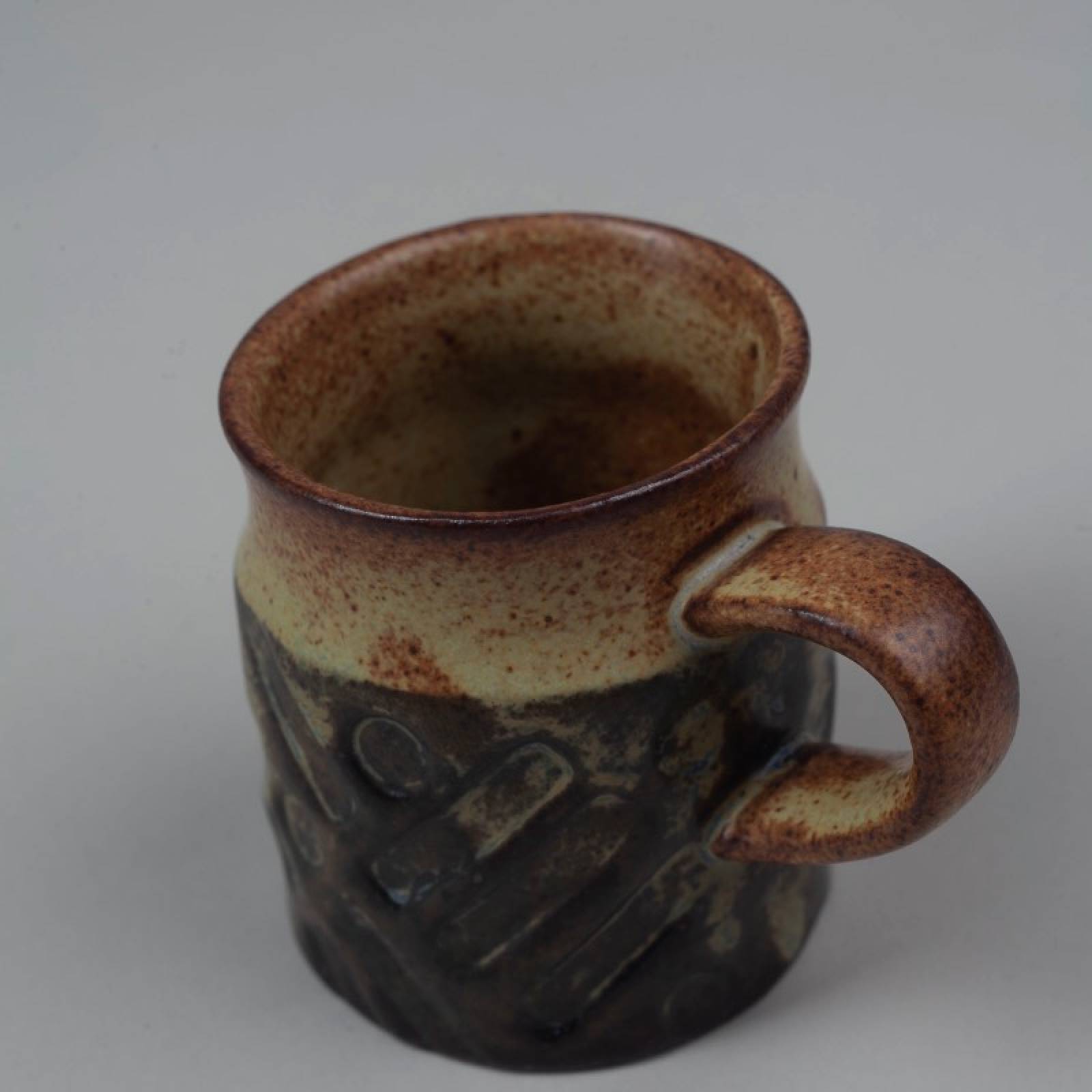 Japanese Ceramic Espresso Mug With Lines & Dots Pattern thumbnails
