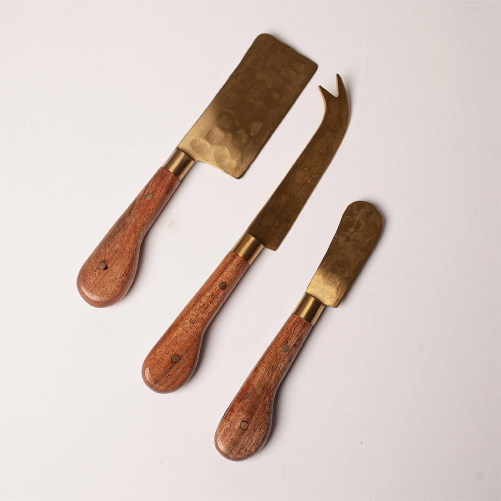 Set Of 3 Maram Cheese Knife Set - Natural & Gold thumbnails