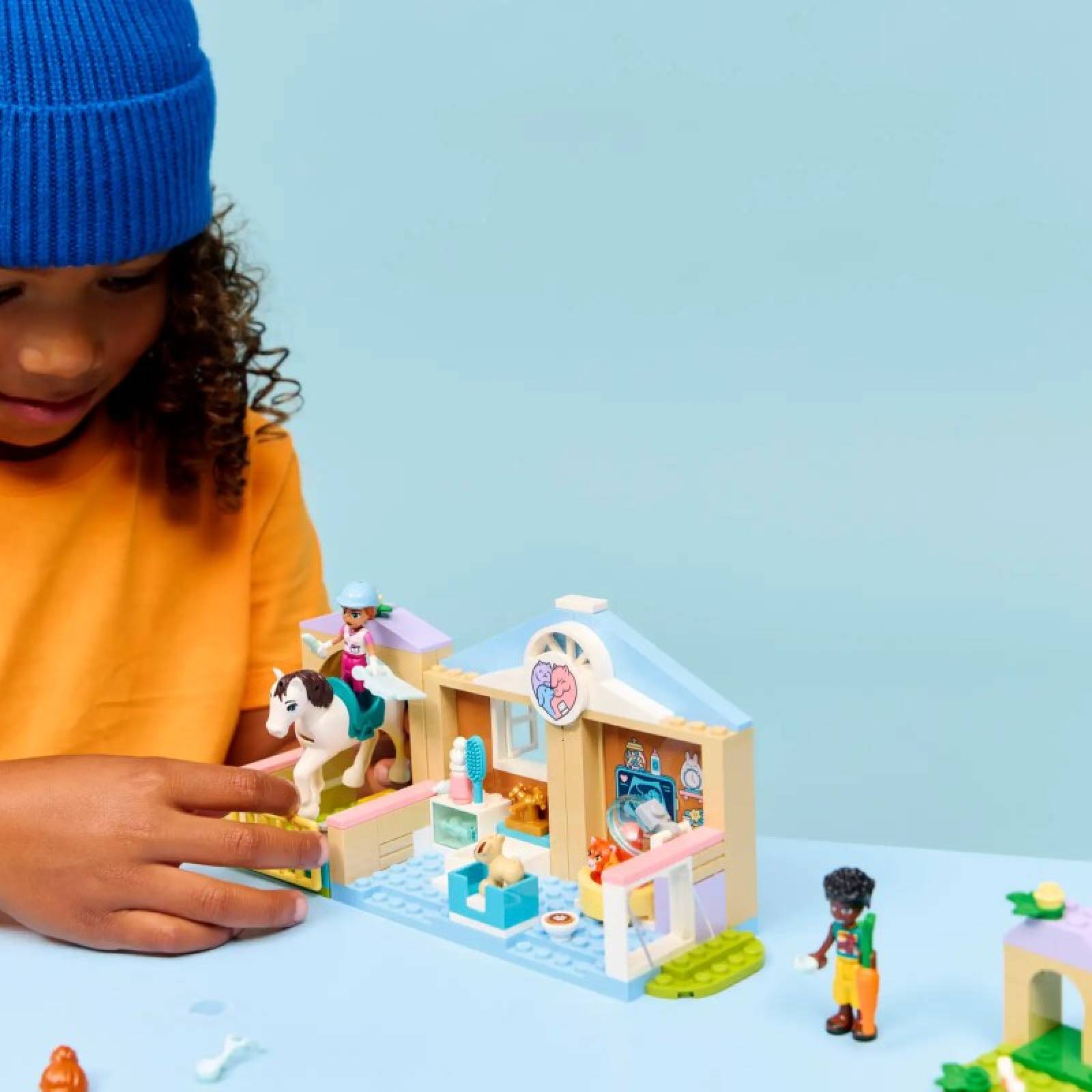 LEGO Friends Animal Vet Clinic 42696 4+ thumbnails