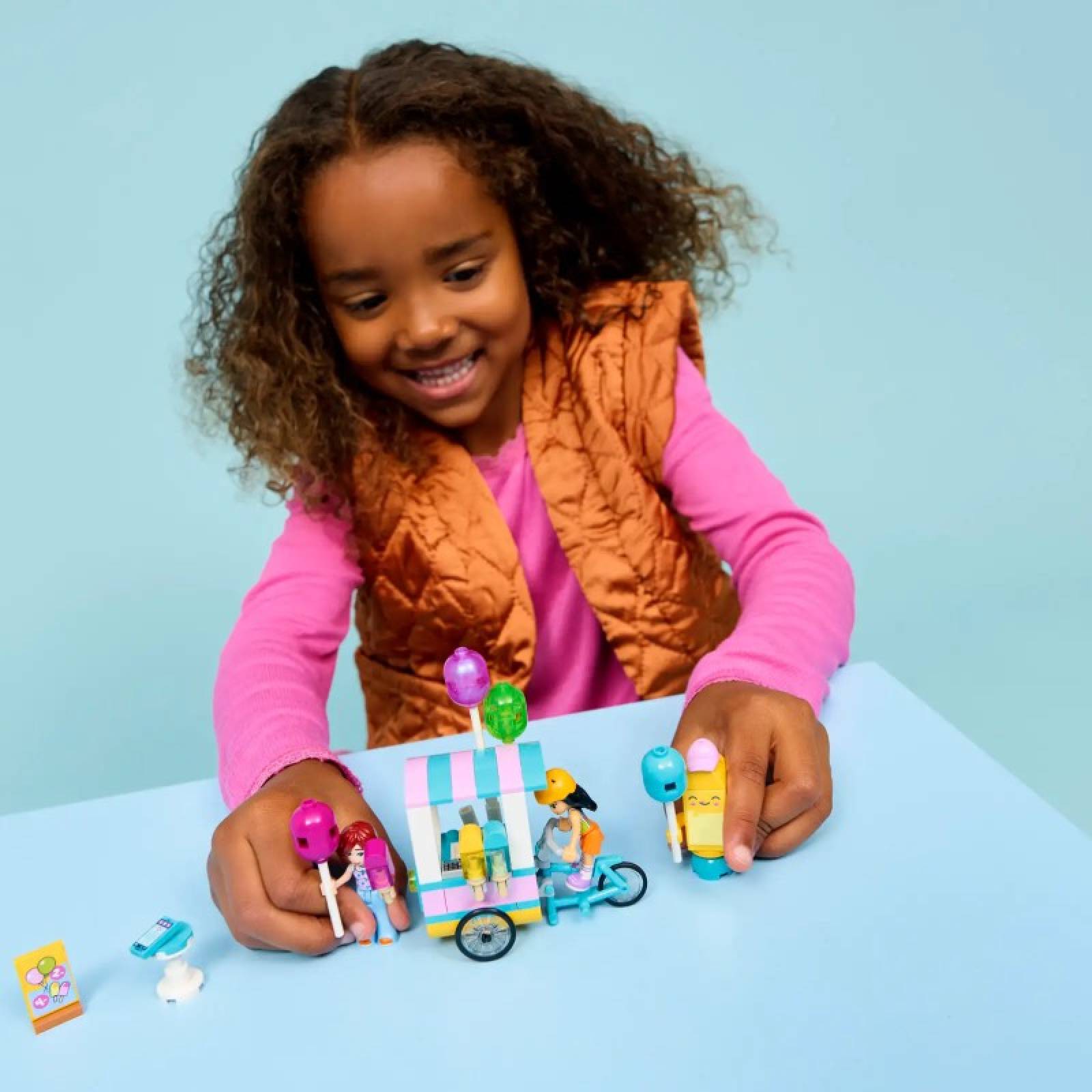 LEGO Ice Cream & Balloon Stand 42692 6+ thumbnails