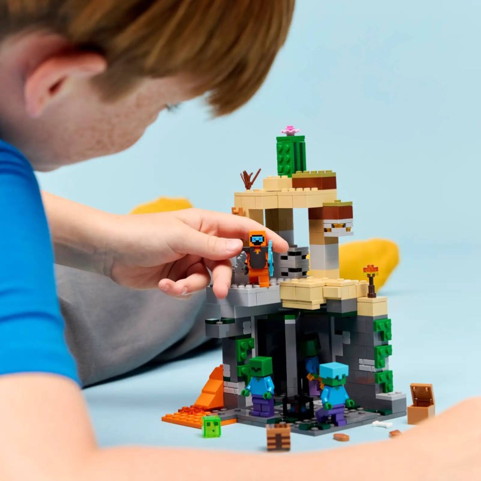 LEGO Minecraft Zombie Dungeon 21587 8+ thumbnails