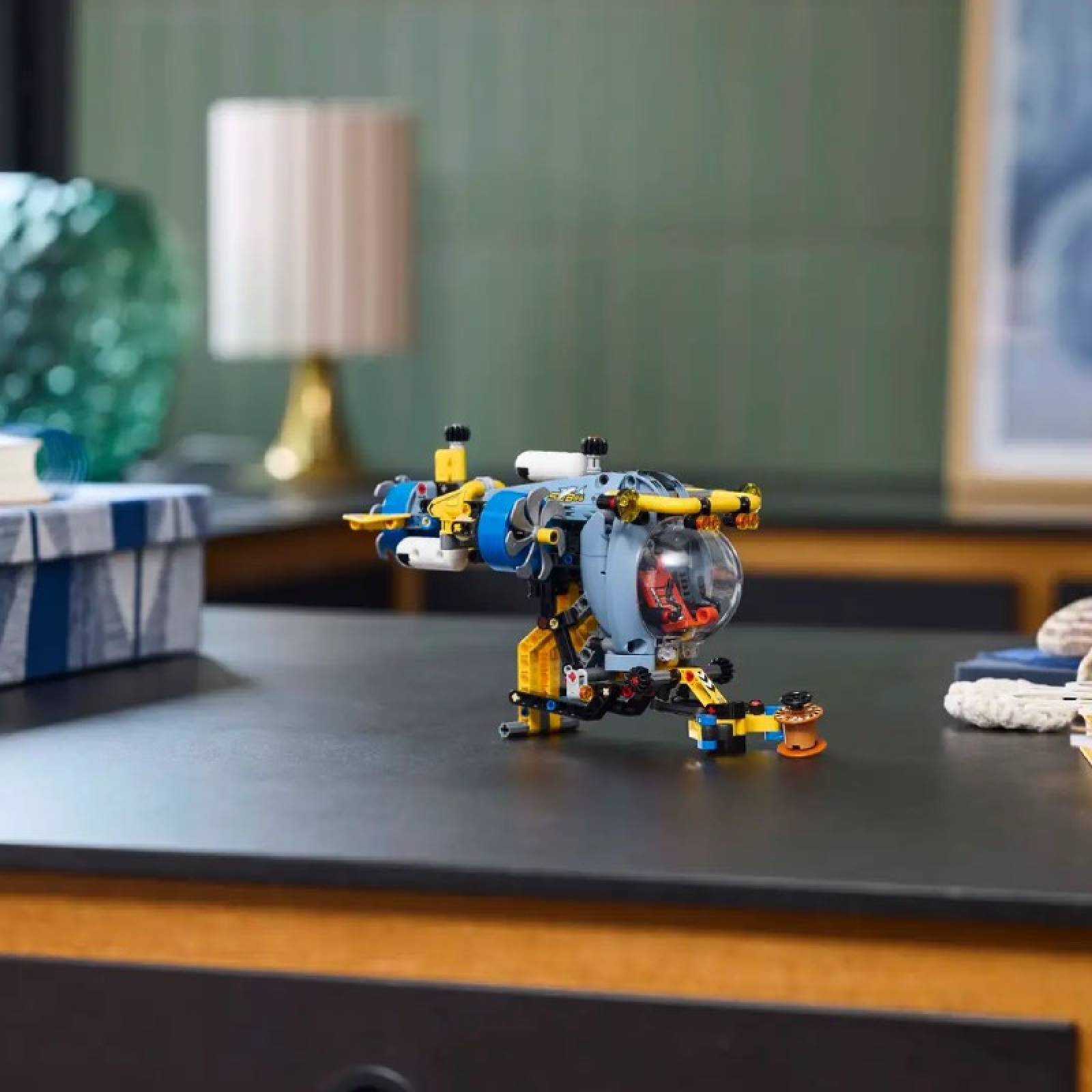 LEGO Technic Deep-Sea Research Submarine 42201 9+ thumbnails