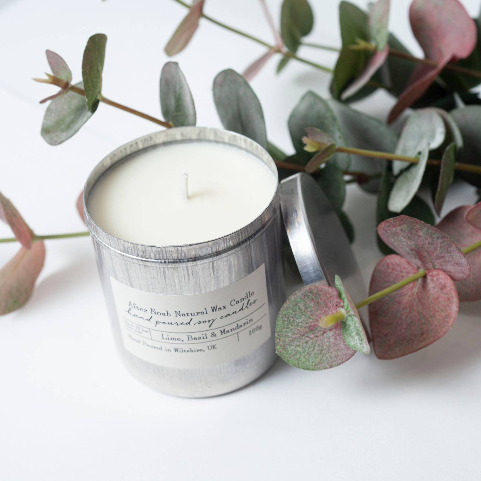 Lime, Basil & Mandarin - Scented Soy Candle In Tin 200ml thumbnails