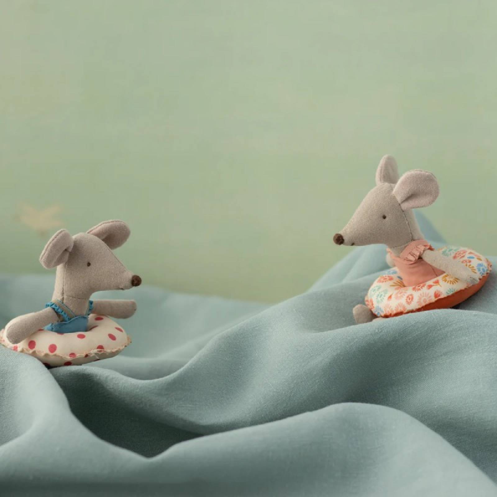 Little Sister Beach Mouse With Float By Maileg 3+ thumbnails