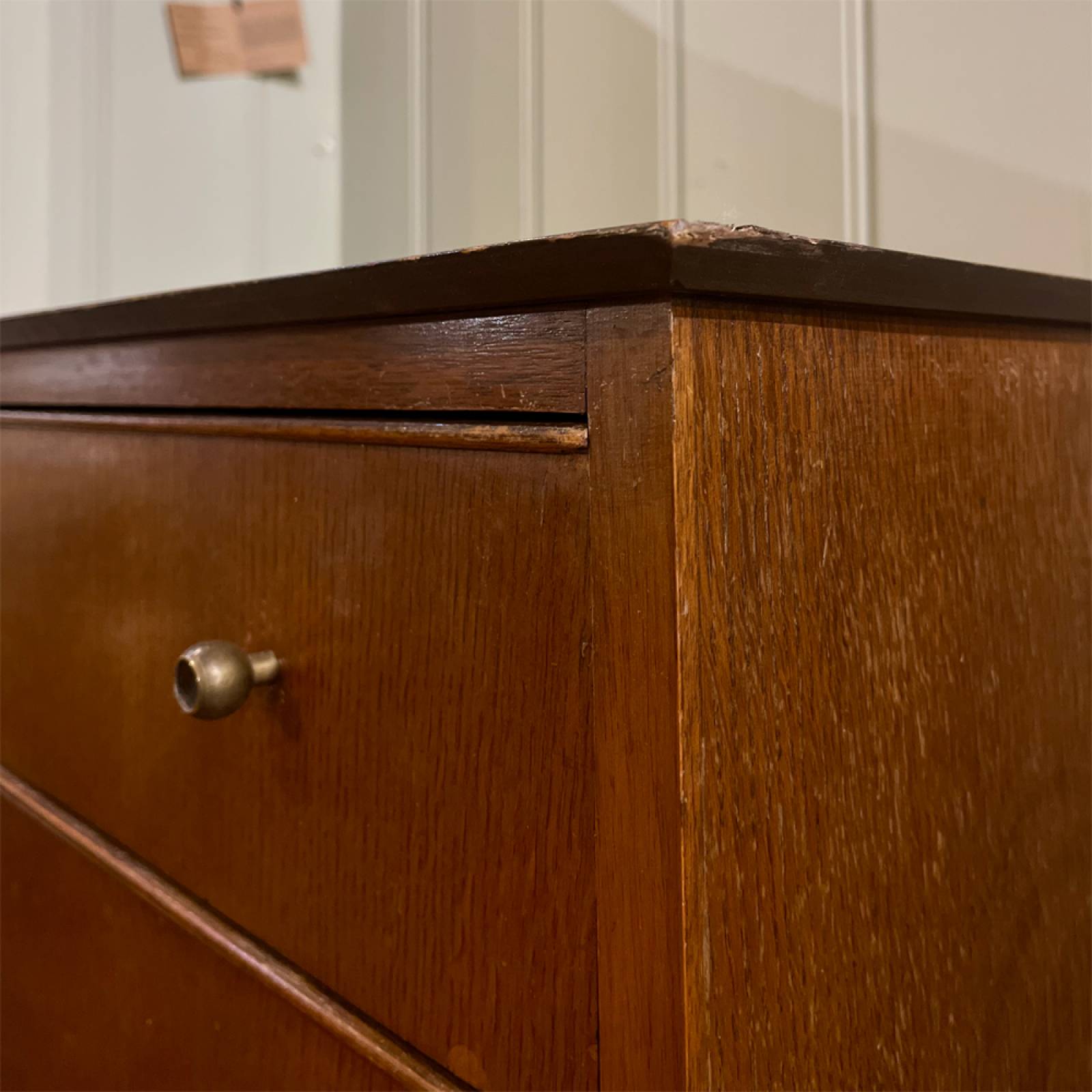 Mid-Century Small Oak Chest Of Drawers thumbnails
