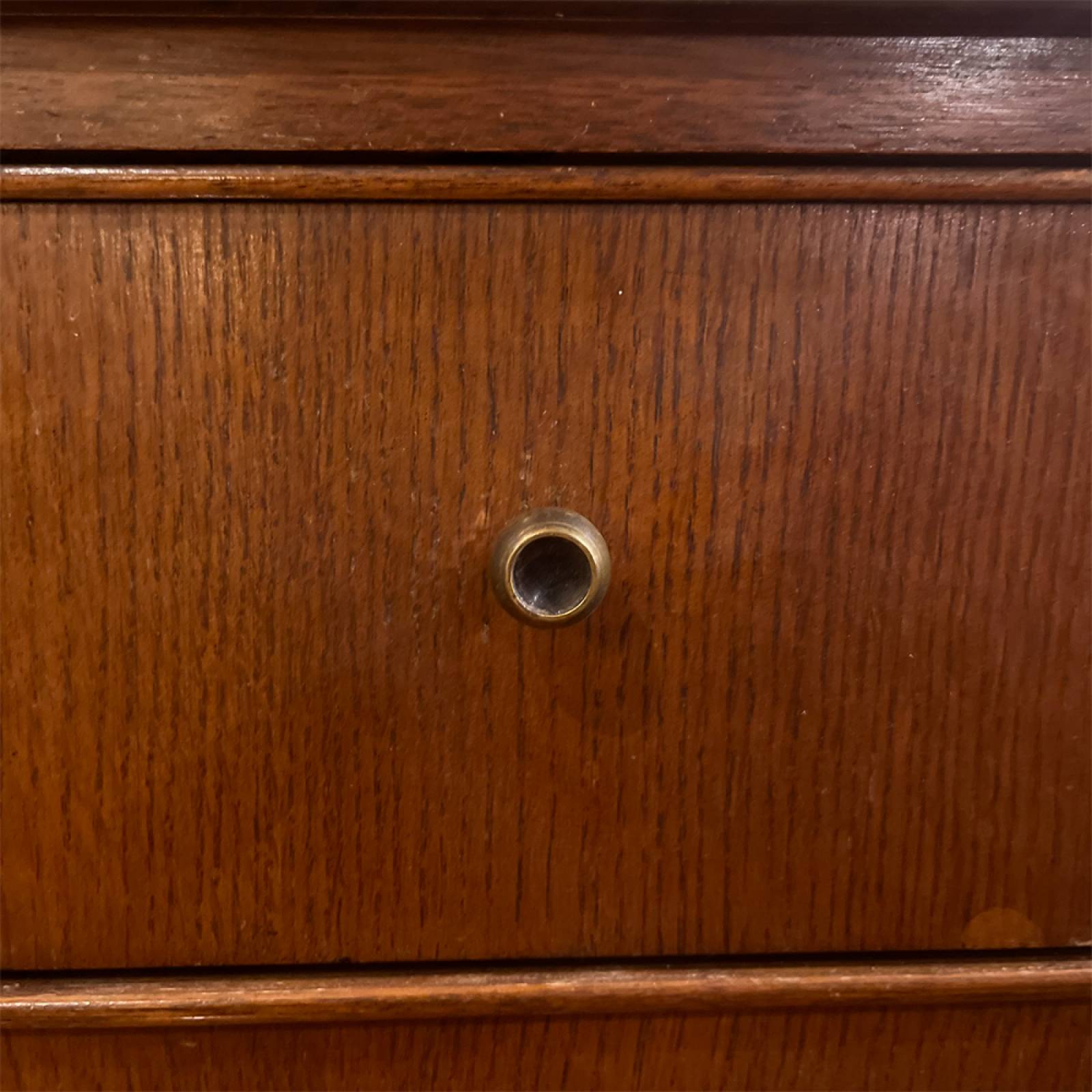 Mid-Century Small Oak Chest Of Drawers thumbnails